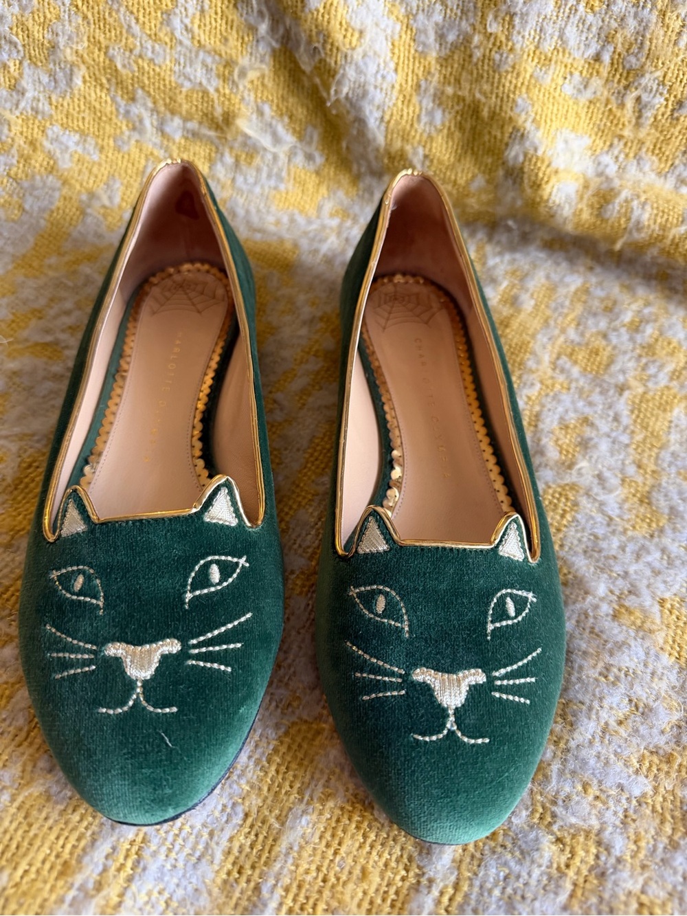 Charlotte Olympia Emerald Green Velvet Cat-Embroidered Flats - Picture 6 of 8
